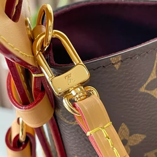 Cheap Louis Vuitton AAA Quality Messenger Bags For Women #1387693 Replica Wholesale [$172.00 USD] [ITEM#1387693] on Replica Louis Vuitton AAA Quality Messenger Bags