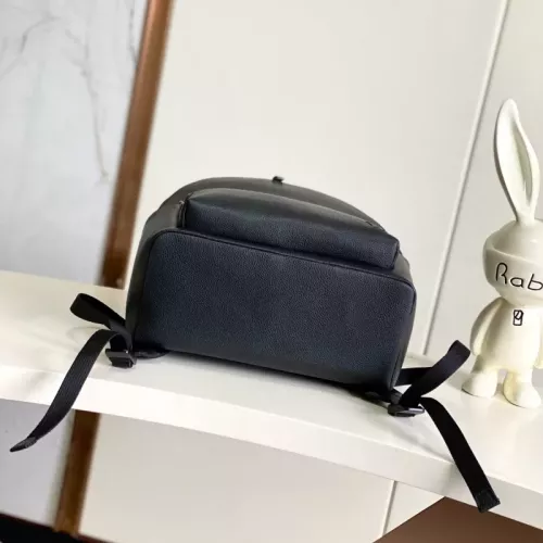 Cheap Louis Vuitton LV AAA Man Backpacks #1387731 Replica Wholesale [$210.00 USD] [ITEM#1387731] on Replica Louis Vuitton LV AAA Man Backpacks