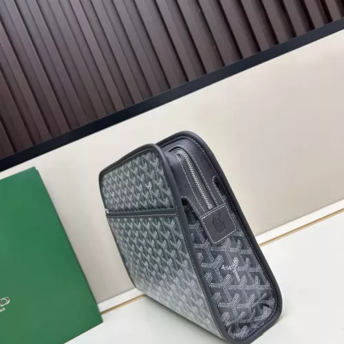 Cheap Goyard AAA Quality Toilet Pouches For Women #1387764 Replica Wholesale [$82.00 USD] [ITEM#1387764] on Replica Goyard AAA Quality Pouches