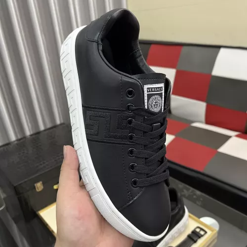 Cheap Versace Casual Shoes For Men #1387769 Replica Wholesale [$76.00 USD] [ITEM#1387769] on Replica Versace Casual Shoes