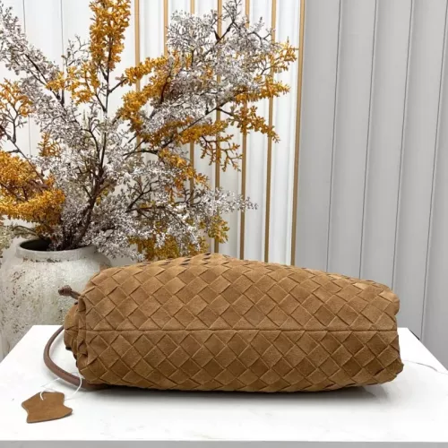 Cheap Bottega Veneta BV AAA Quality Messenger Bags For Women #1388014 Replica Wholesale [$112.00 USD] [ITEM#1388014] on Replica Bottega Veneta BV AAA Quality Messenger Bags