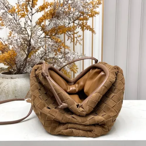 Cheap Bottega Veneta BV AAA Quality Messenger Bags For Women #1388014 Replica Wholesale [$112.00 USD] [ITEM#1388014] on Replica Bottega Veneta BV AAA Quality Messenger Bags