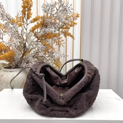 Cheap Bottega Veneta BV AAA Quality Messenger Bags For Women #1388017 Replica Wholesale [$112.00 USD] [ITEM#1388017] on Replica Bottega Veneta BV AAA Quality Messenger Bags