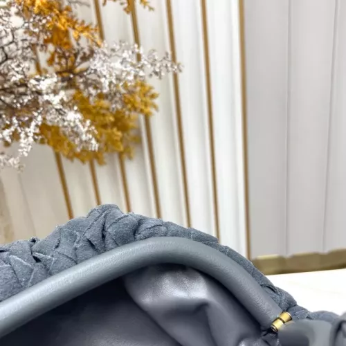 Cheap Bottega Veneta BV AAA Quality Messenger Bags For Women #1388021 Replica Wholesale [$100.00 USD] [ITEM#1388021] on Replica Bottega Veneta BV AAA Quality Messenger Bags