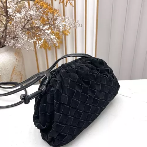 Cheap Bottega Veneta BV AAA Quality Messenger Bags For Women #1388033 Replica Wholesale [$100.00 USD] [ITEM#1388033] on Replica Bottega Veneta BV AAA Quality Messenger Bags