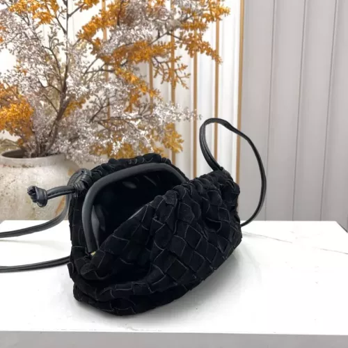 Cheap Bottega Veneta BV AAA Quality Messenger Bags For Women #1388033 Replica Wholesale [$100.00 USD] [ITEM#1388033] on Replica Bottega Veneta BV AAA Quality Messenger Bags