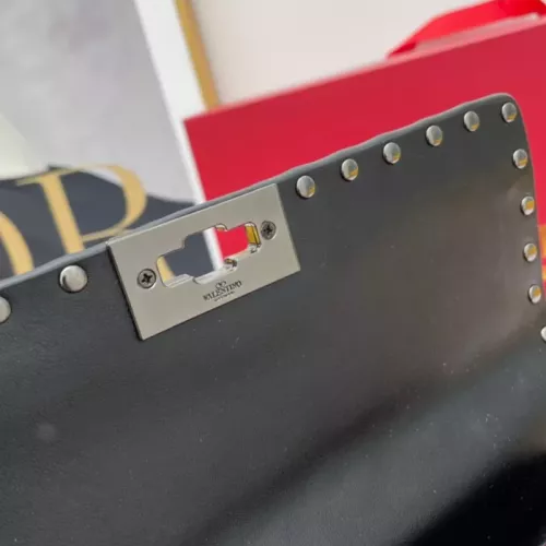 Cheap Valentino AAA Quality Messenger Bags For Women #1388043 Replica Wholesale [$105.00 USD] [ITEM#1388043] on Replica Valentino AAA Quality Messenger Bags