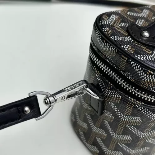 Cheap Goyard AAA Quality Cosmetic Pouches For Women #1388312 Replica Wholesale [$72.00 USD] [ITEM#1388312] on Replica Goyard AAA Quality Pouches