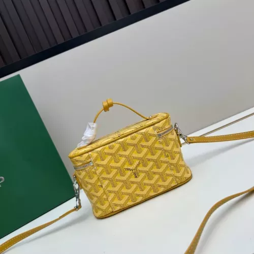 Cheap Goyard AAA Quality Cosmetic Pouches For Women #1388313 Replica Wholesale [$72.00 USD] [ITEM#1388313] on Replica Goyard AAA Quality Pouches