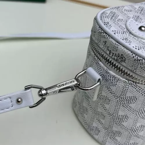 Cheap Goyard AAA Quality Cosmetic Pouches For Women #1388316 Replica Wholesale [$72.00 USD] [ITEM#1388316] on Replica Goyard AAA Quality Pouches