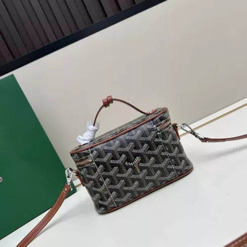 Cheap Goyard AAA Quality Cosmetic Pouches For Women #1388318 Replica Wholesale [$72.00 USD] [ITEM#1388318] on Replica Goyard AAA Quality Pouches