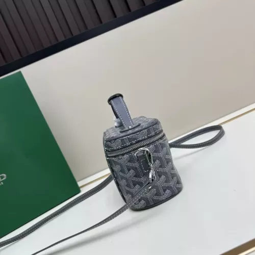 Cheap Goyard AAA Quality Cosmetic Pouches For Women #1388319 Replica Wholesale [$72.00 USD] [ITEM#1388319] on Replica Goyard AAA Quality Pouches