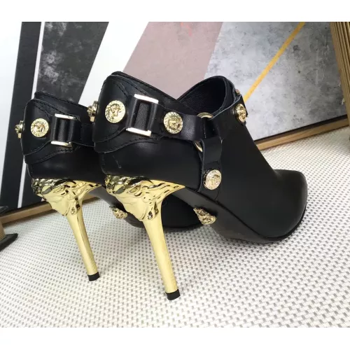 Cheap Versace Boots For Women #1388589 Replica Wholesale [$92.00 USD] [ITEM#1388589] on Replica Versace Boots