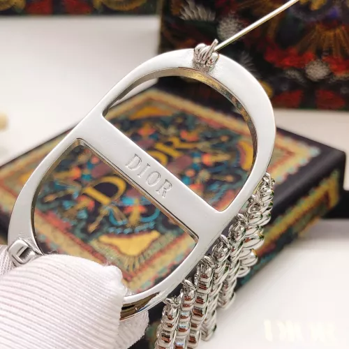 Cheap Christian Dior Brooches For Women #1388601 Replica Wholesale [$32.00 USD] [ITEM#1388601] on Replica Christian Dior Brooches