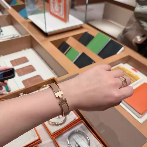 Cheap Hermes Bracelets #1388645 Replica Wholesale [$42.00 USD] [ITEM#1388645] on Replica Hermes Bracelets
