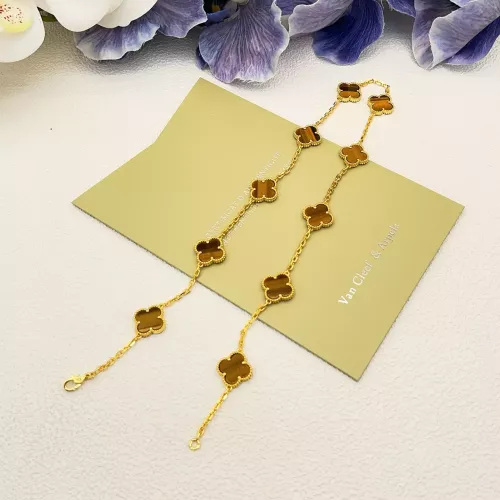 Cheap Van Cleef &amp; Arpels Necklaces For Women #1388651 Replica Wholesale [$48.00 USD] [ITEM#1388651] on Replica Van Cleef &amp; Arpels Necklaces