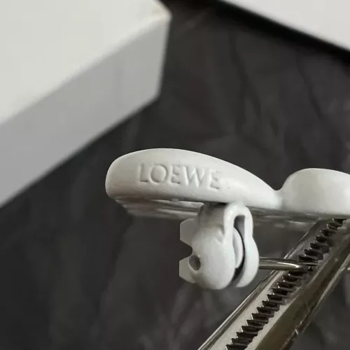 Cheap LOEWE Brooches #1388654 Replica Wholesale [$34.00 USD] [ITEM#1388654] on Replica LOEWE Brooches