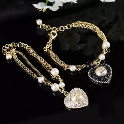 Cheap Chanel Bracelets For Women #1388683 Replica Wholesale [$29.00 USD] [ITEM#1388683] on Replica Chanel Bracelets