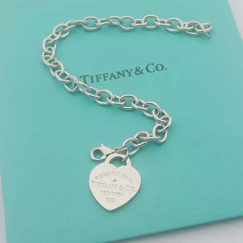 Cheap Tiffany Bracelets #1389204 Replica Wholesale [$25.00 USD] [ITEM#1389204] on Replica Tiffany Bracelets
