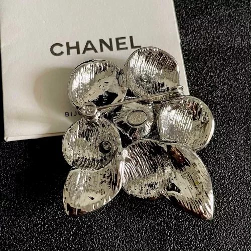 Cheap Chanel Brooches For Women #1389374 Replica Wholesale [$29.00 USD] [ITEM#1389374] on Replica Chanel Brooches
