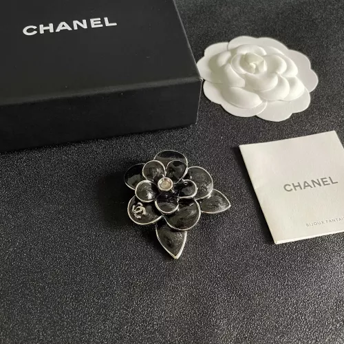 Cheap Chanel Brooches For Women #1389374 Replica Wholesale [$29.00 USD] [ITEM#1389374] on Replica Chanel Brooches