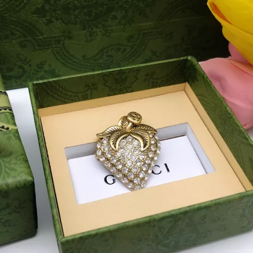 Cheap Gucci Brooches For Women #1389454 Replica Wholesale [$29.00 USD] [ITEM#1389454] on Replica Gucci Brooches
