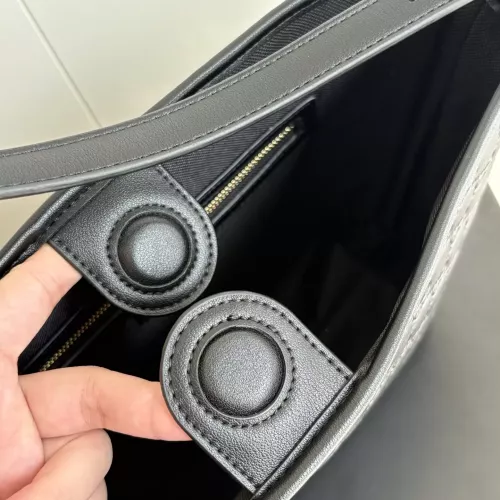 Cheap Gucci AAA Quality Shoulder Bags For Women #1389480 Replica Wholesale [$76.00 USD] [ITEM#1389480] on Replica Gucci AAA Quality Shoulder Bags