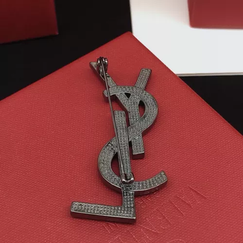 Cheap Yves Saint Laurent Brooches For Women #1389541 Replica Wholesale [$29.00 USD] [ITEM#1389541] on Replica Yves Saint Laurent Brooches