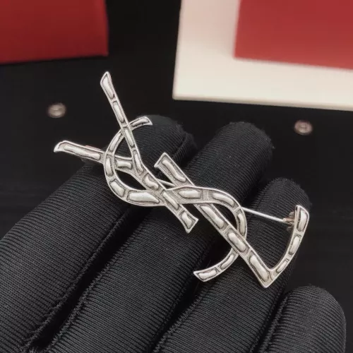 Cheap Yves Saint Laurent Brooches For Women #1389542 Replica Wholesale [$29.00 USD] [ITEM#1389542] on Replica Yves Saint Laurent Brooches