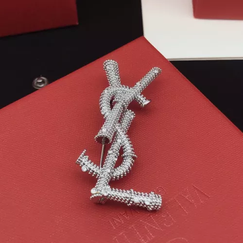 Cheap Yves Saint Laurent Brooches For Women #1389548 Replica Wholesale [$32.00 USD] [ITEM#1389548] on Replica Yves Saint Laurent Brooches