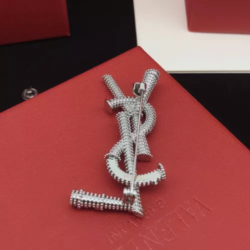 Cheap Yves Saint Laurent Brooches For Women #1389548 Replica Wholesale [$32.00 USD] [ITEM#1389548] on Replica Yves Saint Laurent Brooches