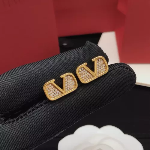 Cheap Valentino Earrings For Women #1389609 Replica Wholesale [$27.00 USD] [ITEM#1389609] on Replica Valentino Earrings