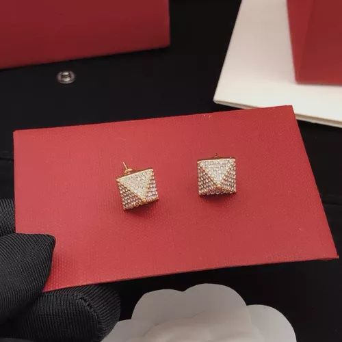 Cheap Valentino Earrings For Women #1389638 Replica Wholesale [$29.00 USD] [ITEM#1389638] on Replica Valentino Earrings
