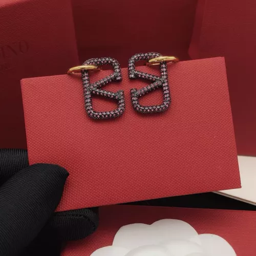 Cheap Valentino Earrings For Women #1389677 Replica Wholesale [$32.00 USD] [ITEM#1389677] on Replica Valentino Earrings