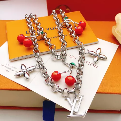 Cheap Louis Vuitton Necklaces #1389986 Replica Wholesale [$42.00 USD] [ITEM#1389986] on Replica Louis Vuitton Necklaces