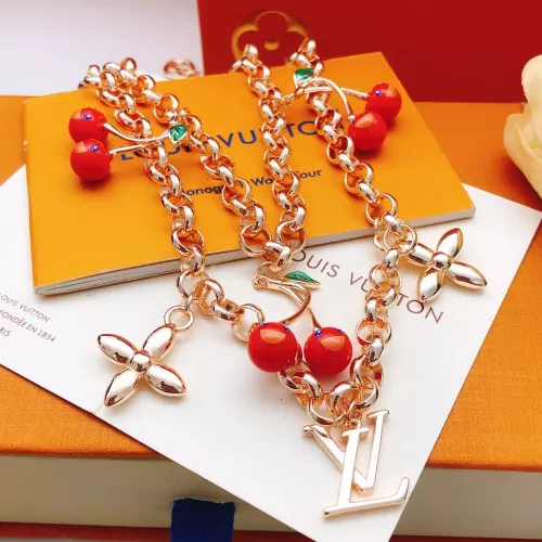Cheap Louis Vuitton Necklaces #1389987 Replica Wholesale [$42.00 USD] [ITEM#1389987] on Replica Louis Vuitton Necklaces