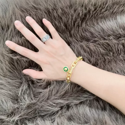 Cheap Versace Bracelets #1390049 Replica Wholesale [$60.00 USD] [ITEM#1390049] on Replica Versace Bracelets