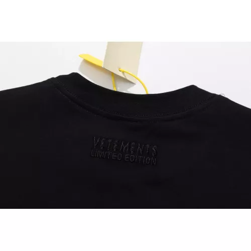 Cheap VETEMENTS T-Shirts Short Sleeved For Unisex #1390270 Replica Wholesale [$36.00 USD] [ITEM#1390270] on Replica VETEMENTS T-Shirts
