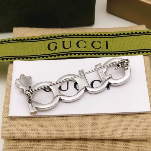 Cheap Gucci Brooches For Women #1390350 Replica Wholesale [$29.00 USD] [ITEM#1390350] on Replica Gucci Brooches