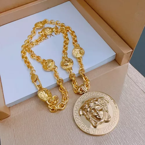 Cheap Versace Necklaces #1390362 Replica Wholesale [$64.00 USD] [ITEM#1390362] on Replica Versace Necklaces