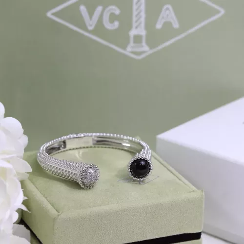 Cheap Van Cleef &amp; Arpels Bracelets For Women #1390410 Replica Wholesale [$39.00 USD] [ITEM#1390410] on Replica Van Cleef &amp; Arpels Bracelets