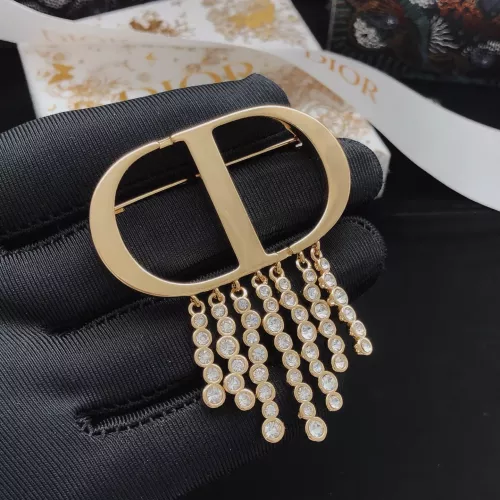 Cheap Christian Dior Brooches For Women #1390413 Replica Wholesale [$32.00 USD] [ITEM#1390413] on Replica Christian Dior Brooches