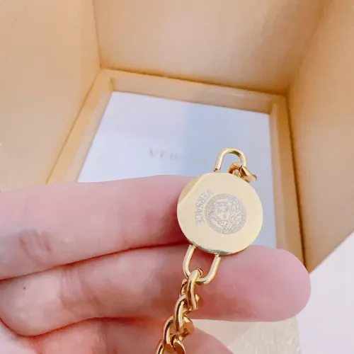 Cheap Versace Bracelets #1390572 Replica Wholesale [$39.00 USD] [ITEM#1390572] on Replica Versace Bracelets