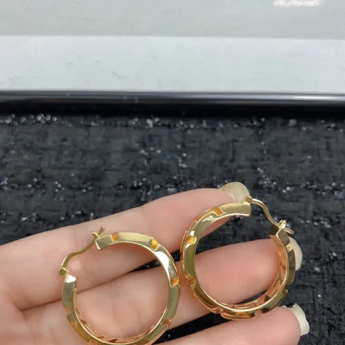 Cheap Versace Earrings For Women #1390668 Replica Wholesale [$32.00 USD] [ITEM#1390668] on Replica Versace Earrings