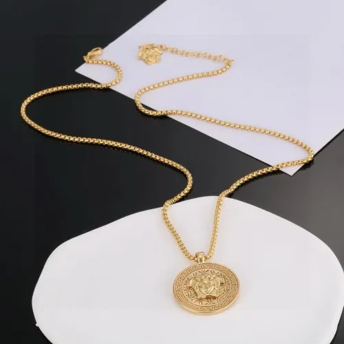 Cheap Versace Necklaces #1390695 Replica Wholesale [$29.00 USD] [ITEM#1390695] on Replica Versace Necklaces