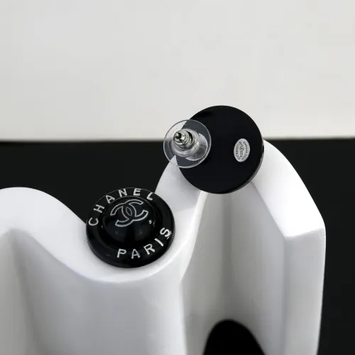 Cheap Chanel Earrings For Women #1390754 Replica Wholesale [$29.00 USD] [ITEM#1390754] on Replica Chanel Earrings