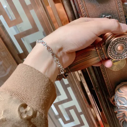 Cheap Gucci Bracelets For Unisex #1390890 Replica Wholesale [$40.00 USD] [ITEM#1390890] on Replica Gucci Bracelets