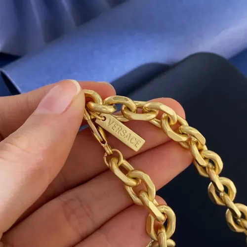 Cheap Versace Necklaces #1390927 Replica Wholesale [$38.00 USD] [ITEM#1390927] on Replica Versace Necklaces