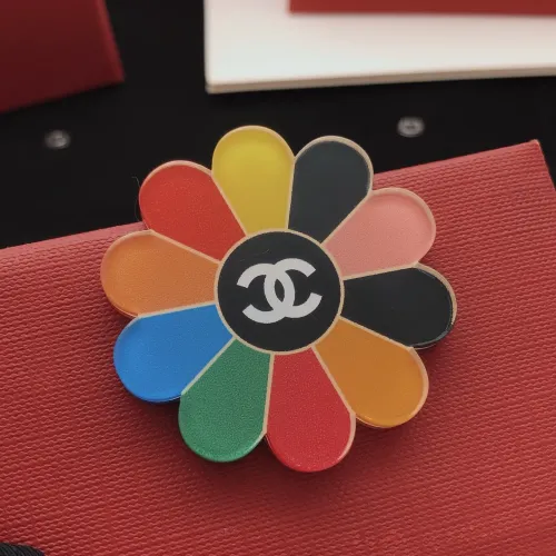 Chanel Brooches For Women #1390981