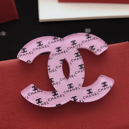 Chanel Brooches For Women #1390983